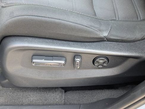 Used 2021 Honda CR-V EX image 18