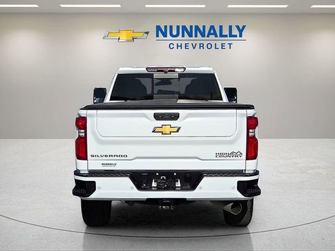 Certified 2024 Chevrolet Silverado 3500 High Country image 4
