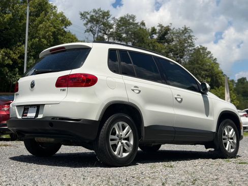 Used 2016 Volkswagen Tiguan S FWD image 4