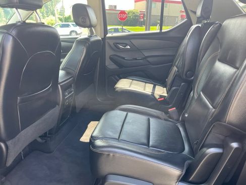 Used 2018 Chevrolet Traverse LT AWD/4WD image 11