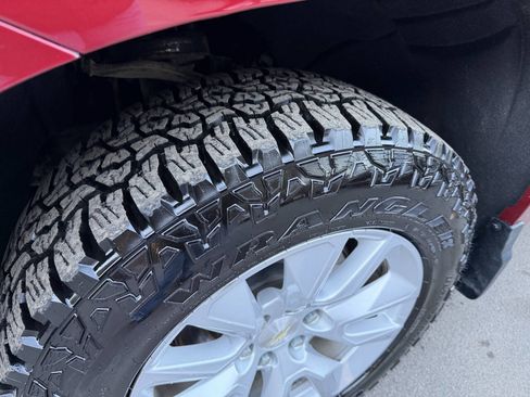 Used 2020 Chevrolet Silverado 1500 Custom w/ Custom Convenience Package image 12