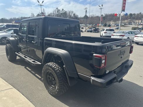 Used 2020 Jeep Gladiator Sport w/ Quick Order Package 24S image 6