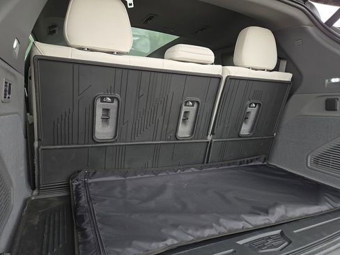 New 2026 Cadillac Escalade IQ Luxury 1 w/ LPO, Floor Liner Package image 12