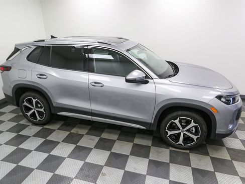 New 2026 Volkswagen Tiguan SE image 5