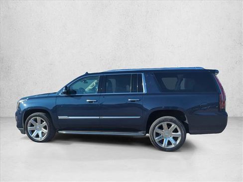 Used 2020 Cadillac Escalade ESV Premium Luxury AWD/4WD image 5