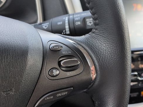 Used 2024 Nissan Murano SV w/ SV Midnight Edition Package FWD image 27
