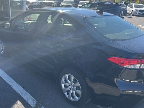 Used 2024 Toyota Corolla LE image 2