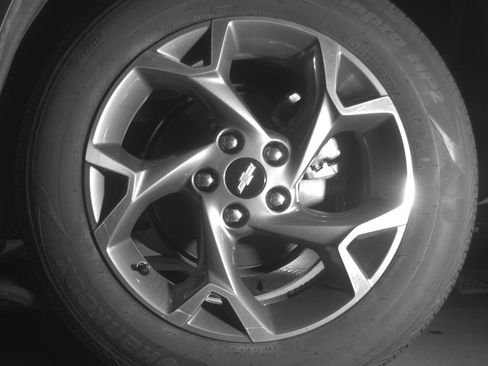 Used 2025 Chevrolet Trax LT FWD image 12