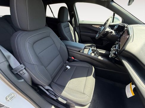 New 2026 Chevrolet Blazer EV LT w/ Midnight/Sport Edition FWD image 19