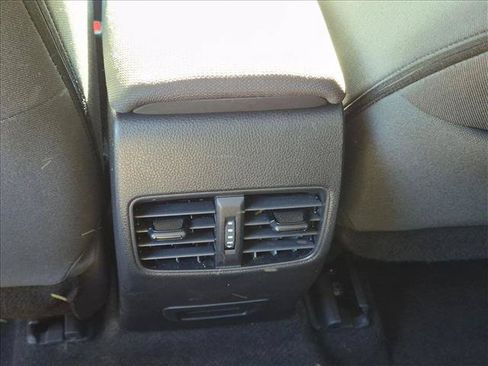Certified 2024 Toyota Corolla Cross LE FWD image 17
