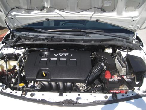 Used 2010 Toyota Corolla S image 15