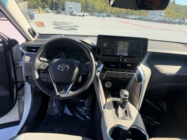 Certified 2022 Toyota Venza Limited w/ Advanced Technology Package AWD/4WD image 16