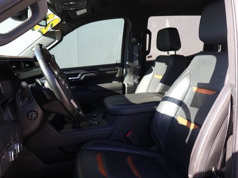 Used 2025 GMC Sierra 1500 AT4 AWD/4WD image 9
