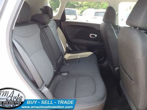 Used 2019 Kia Soul + image 16