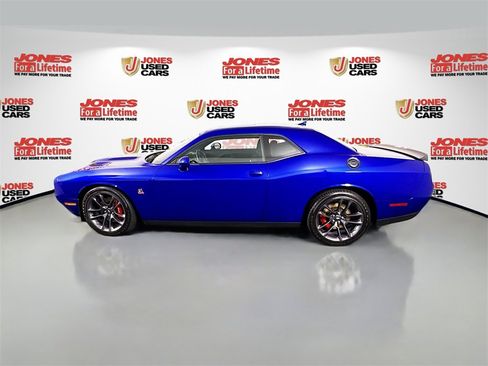 Used 2022 Dodge Challenger R/T Scat Pack image 17