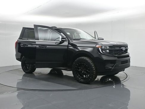 New 2025 Ford Expedition Active image 45