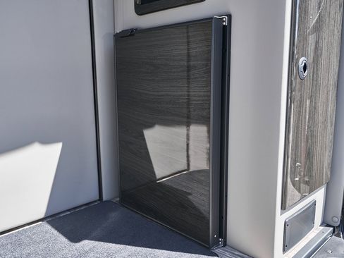 Used 2024 Mercedes-Benz Sprinter 3500 w/ Parking Package image 18