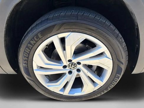 Used 2023 Volkswagen Atlas SE FWD image 10