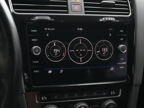 Used 2019 Volkswagen Golf 4-Door AWD/4WD image 21