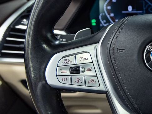 Used 2019 BMW X7 xDrive50i w/ Premium Package image 15