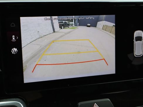 Used 2023 Kia Sorento SX FWD image 9