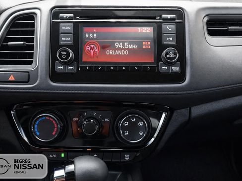 Used 2020 Honda HR-V LX image 10
