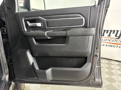 Used 2025 RAM 2500 Big Horn AWD/4WD image 28