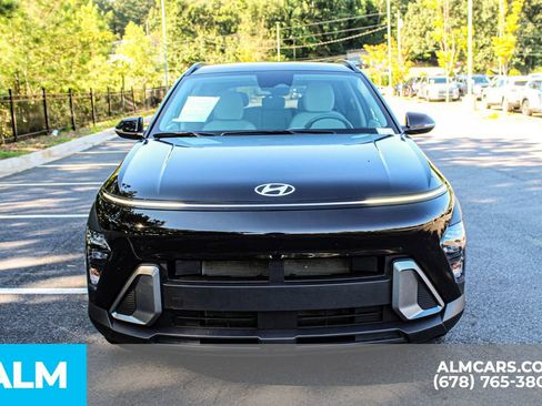 Used 2025 Hyundai Kona SEL FWD image 8