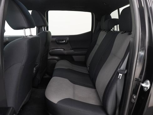 Used 2023 Toyota Tacoma w/ TRD Package image 14