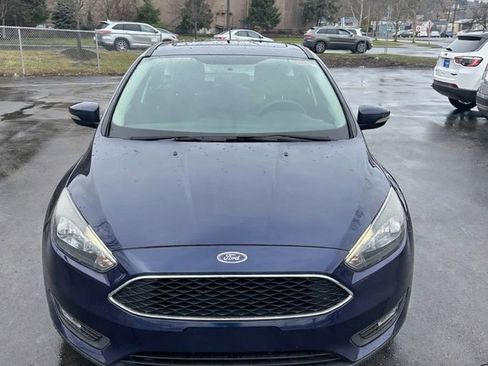 Used 2017 Ford Focus SEL image 2