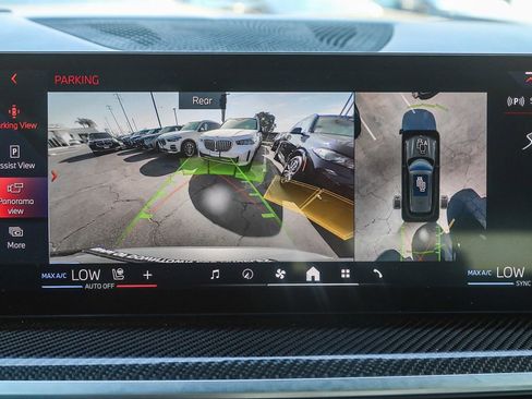 Used 2025 BMW X5 M60i image 25