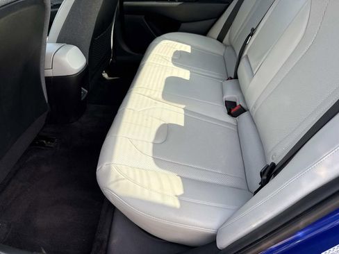 Used 2024 Hyundai Elantra Limited FWD image 14