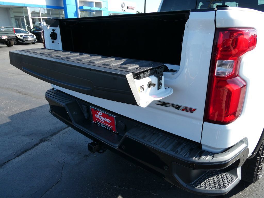 Used 2022 Chevrolet Silverado 1500 ZR2 w/ Technology Package AWD/4WD image 18