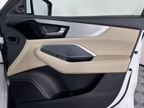 New 2026 Acura MDX SH-AWD image 30