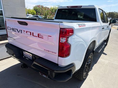 Used 2024 Chevrolet Silverado 1500 Custom Trail Boss AWD/4WD image 5