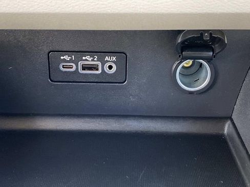 Used 2025 Nissan Altima 2.5 SV image 10