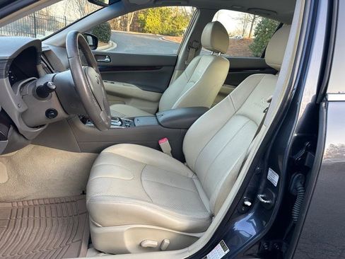Used 2012 INFINITI G37 x w/ Premium Pkg image 25