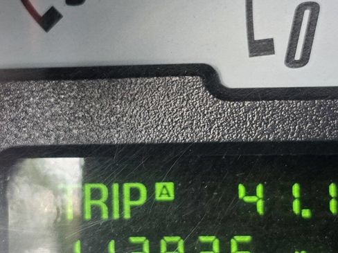 Used 2002 Ford Thunderbird Deluxe 2dr Convertible image 12