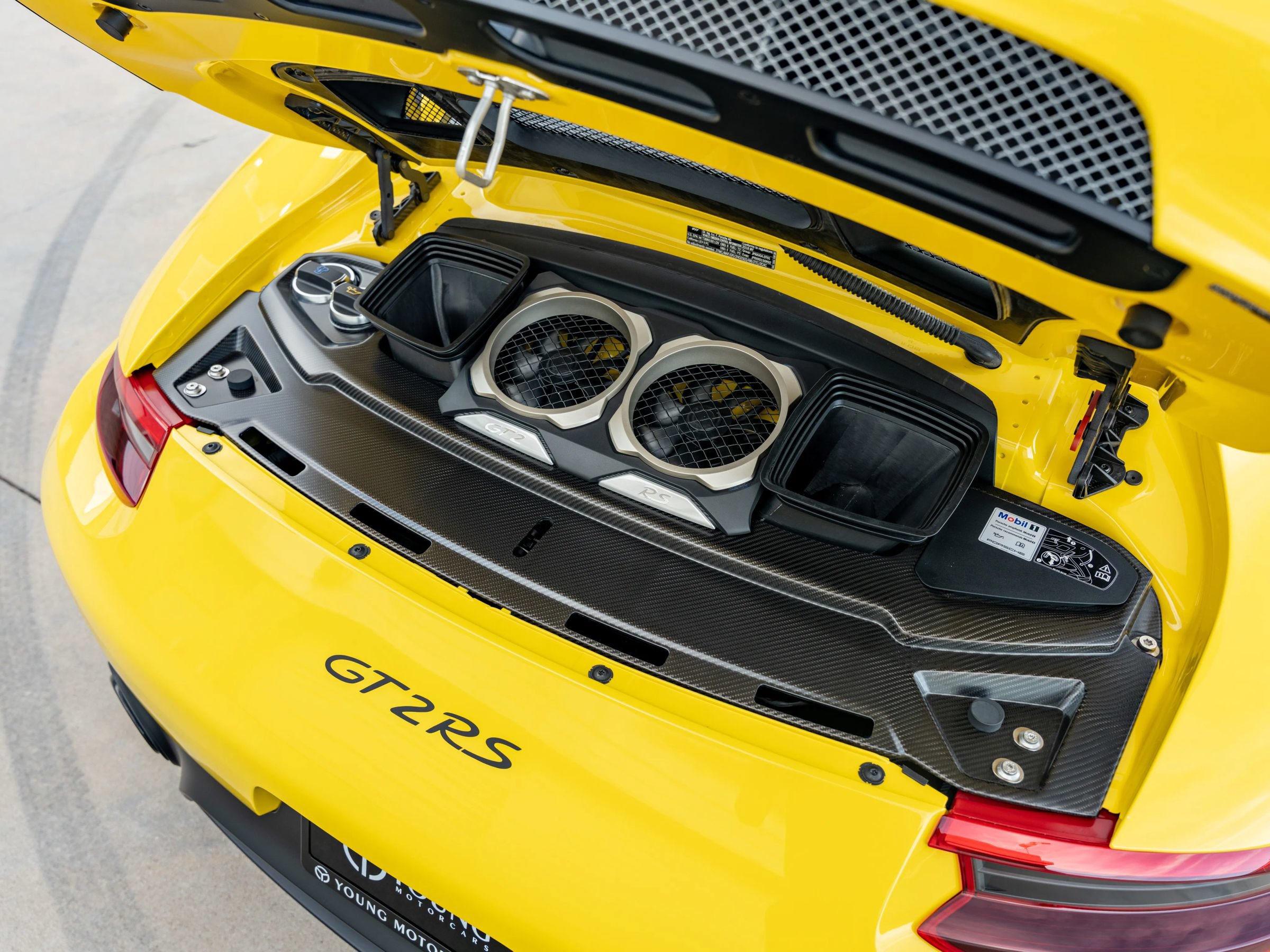Used 2018 Porsche 911 GT2 RS RWD image 38
