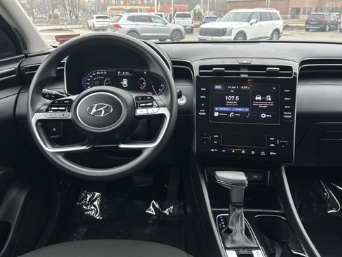 Certified 2024 Hyundai Tucson SEL FWD image 19