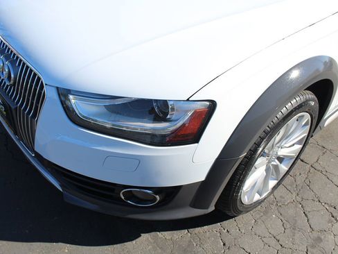 Used 2016 Audi A4 Premium Plus w/ Technology Package image 10