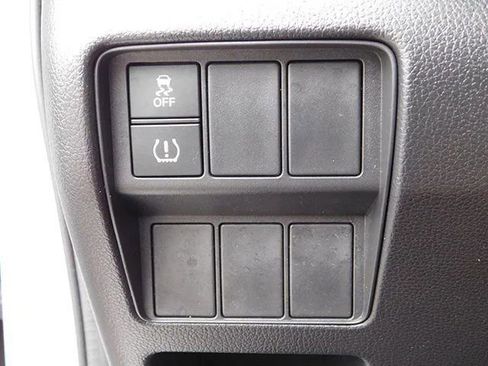 Used 2018 Honda CR-V LX image 22