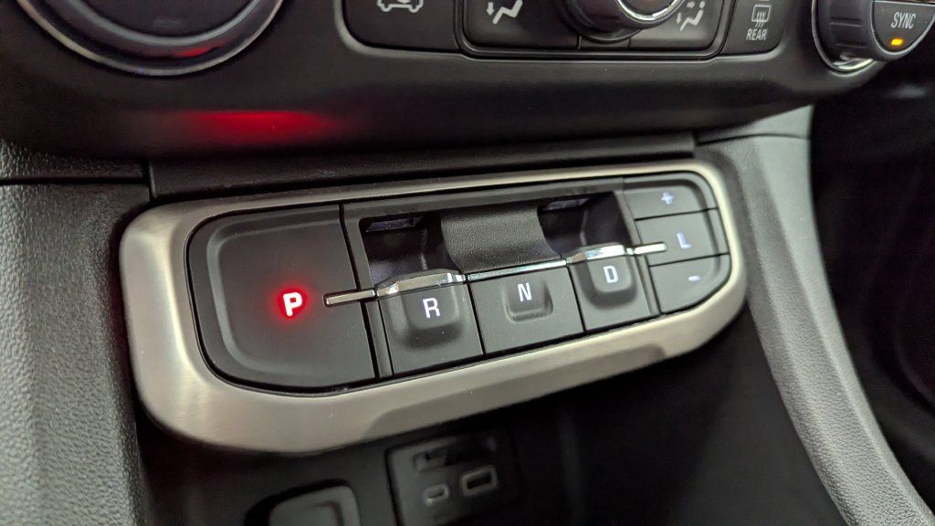Used 2023 GMC Acadia Denali w/ LPO, Floor Liner Package FWD image 25