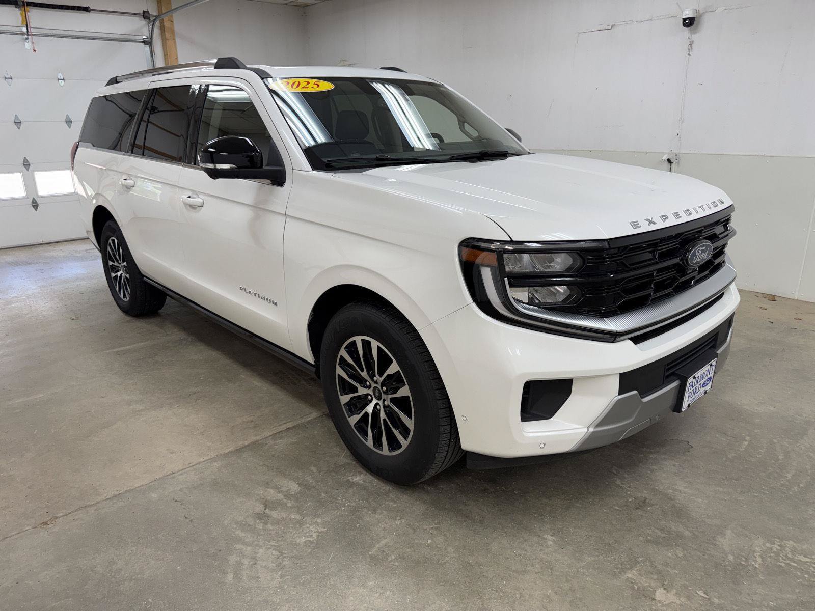 Used 2025 Ford Expedition Max Platinum AWD/4WD image 7