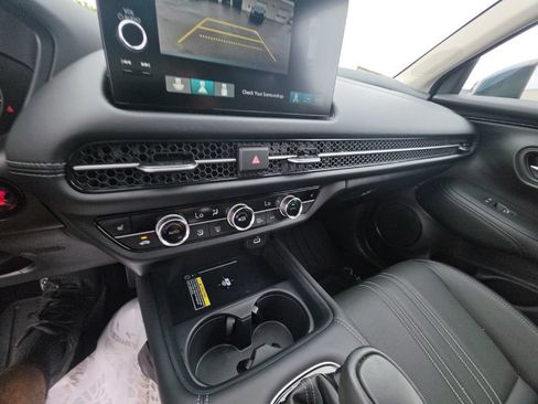 Used 2025 Honda HR-V EX-L image 20