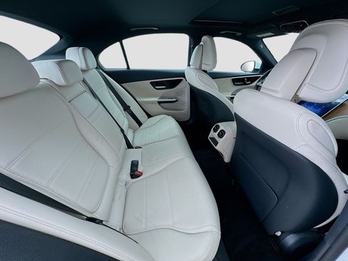 Used 2023 Mercedes-Benz C 300 4MATIC Sedan image 19