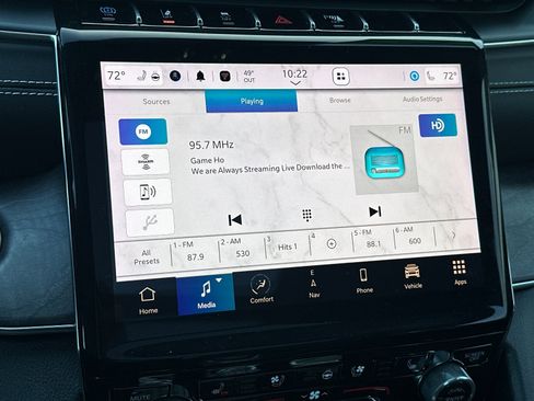 New 2022 Jeep Grand Cherokee Overland w/ Advanced Protech Group III image 18