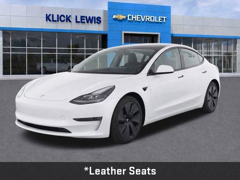 Used 2023 Tesla Model 3 Standard Range RWD image 3