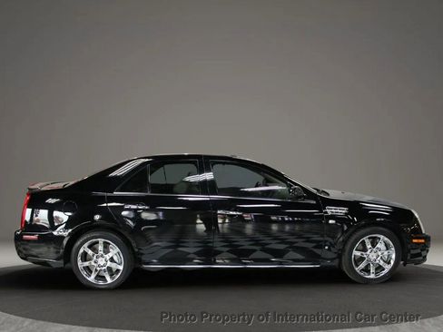 Used 2010 Cadillac STS w/ Performance Handling Package image 3