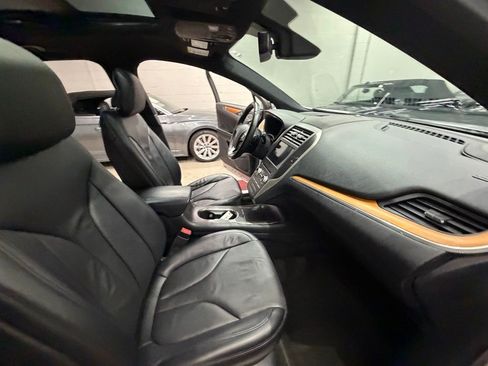 Used 2016 Lincoln MKC Reserve w/ Lincoln MKC Climate Package image 33